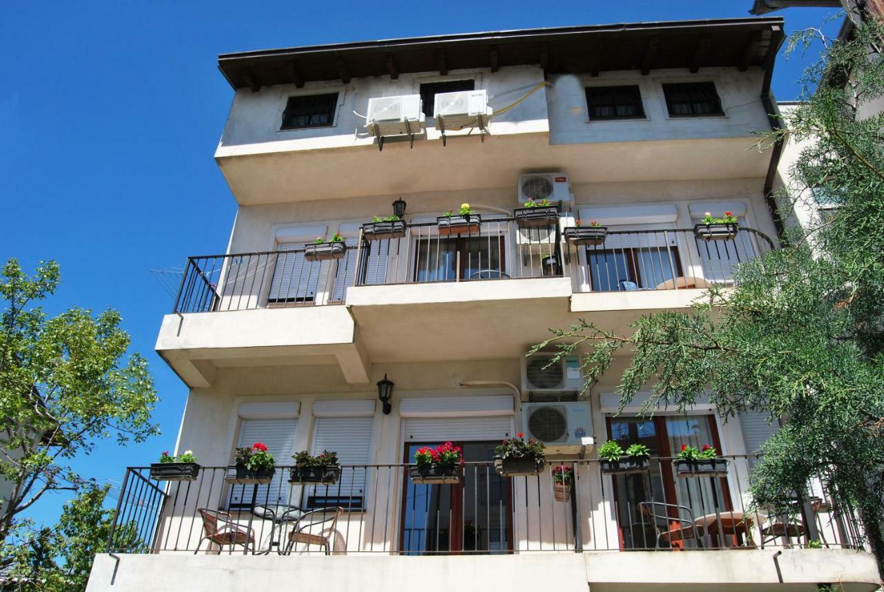 Vila Delfin Ohrid Exterior photo